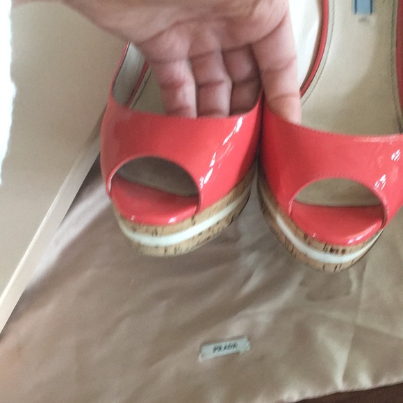 Prada coral wedges - Picture 2 of 8
